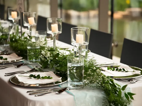 Flower and Centerpiece Trends for Events: Elevating Your Design with Style and Elegance.